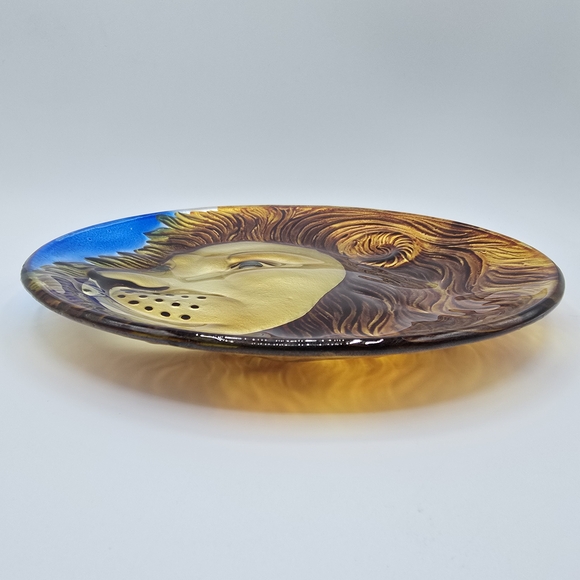 Lion Reverse Applied Glaze Glass Plate/Shallow Bowl Majolica Style Relief, 8" - Picture 3 of 9